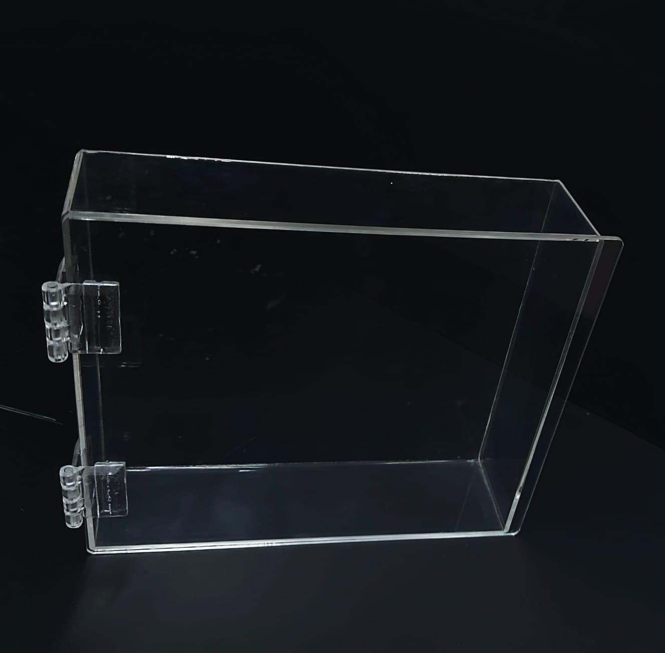 Dobradiças em Acrílico